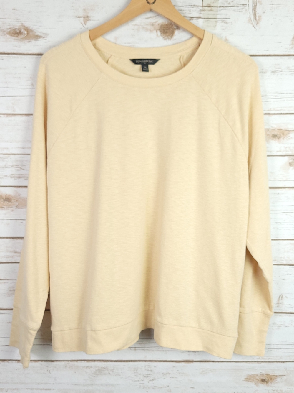 Banana Republic Top Xlarge Yellow Pullover Long Sleeve Classic Preppy